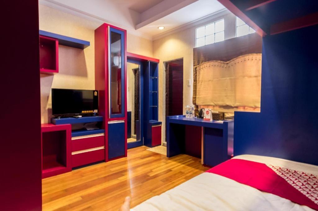 OYO 619 Naufal Guest House Syariah Medan Exterior foto
